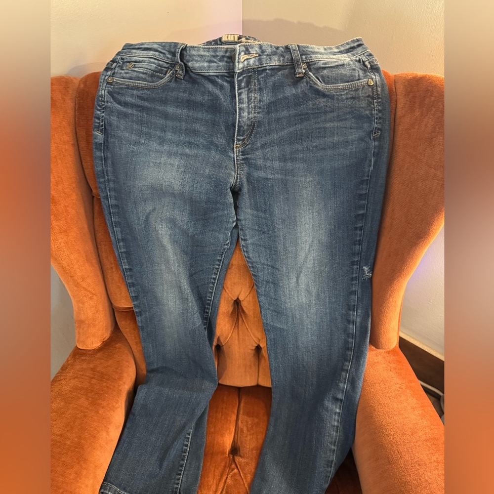 KUT from the KLOTH Catherine boyfriend jeans